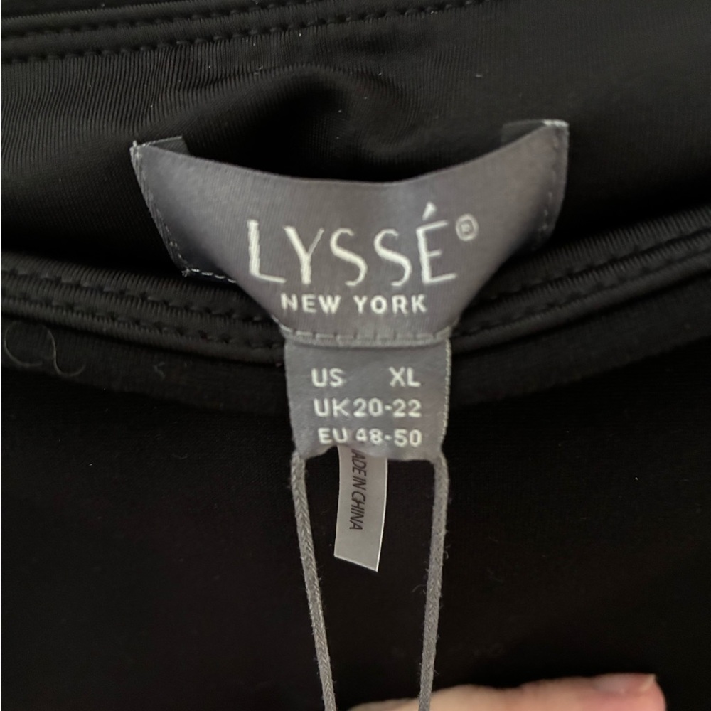NWT Lysse New York Black Ponte Legging - Size XL